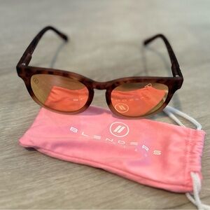 New Blenders eyewear, Style: Heart rush, brand new sunglasses, OS